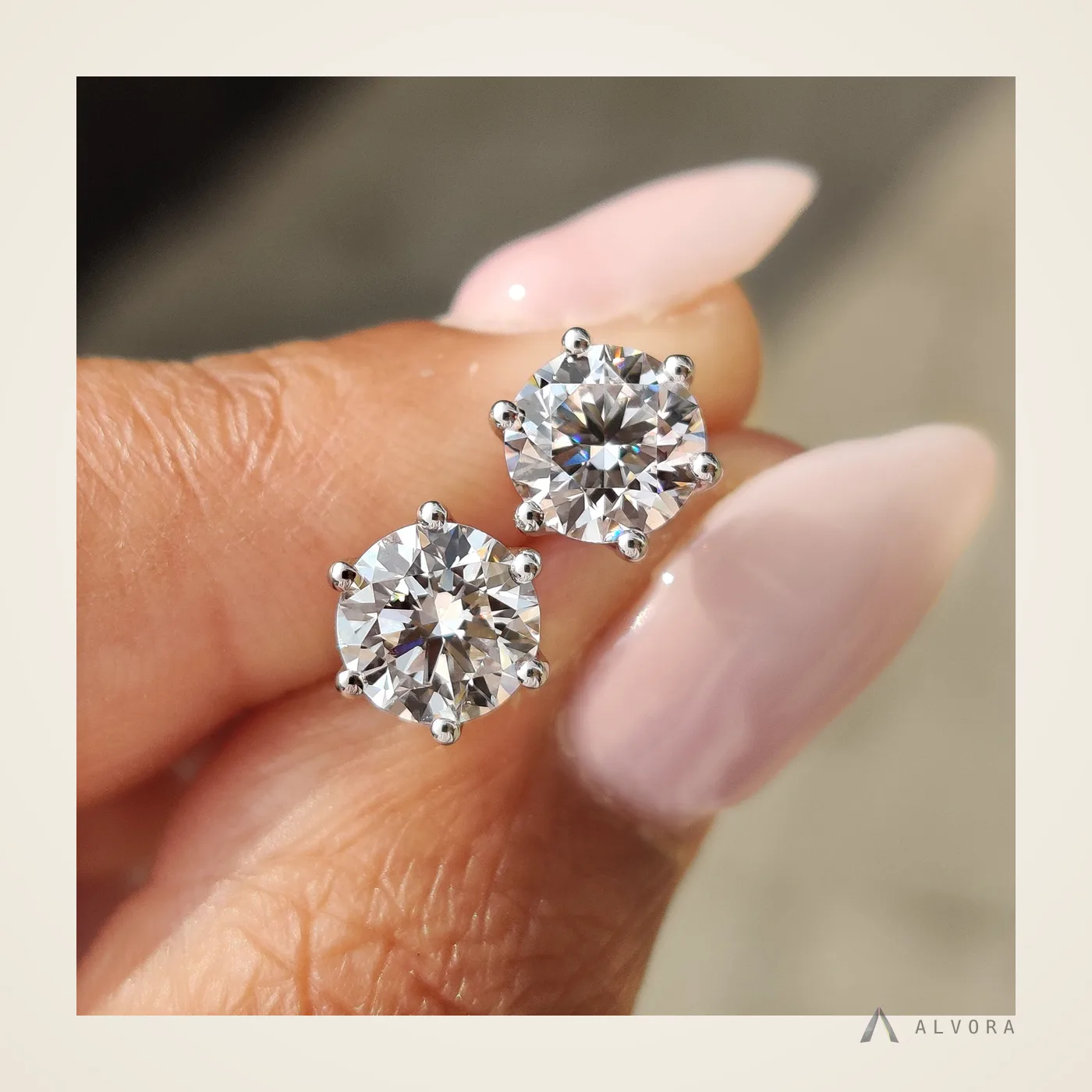 Maelis Round Studs, round studs lab-grown diamond earrings