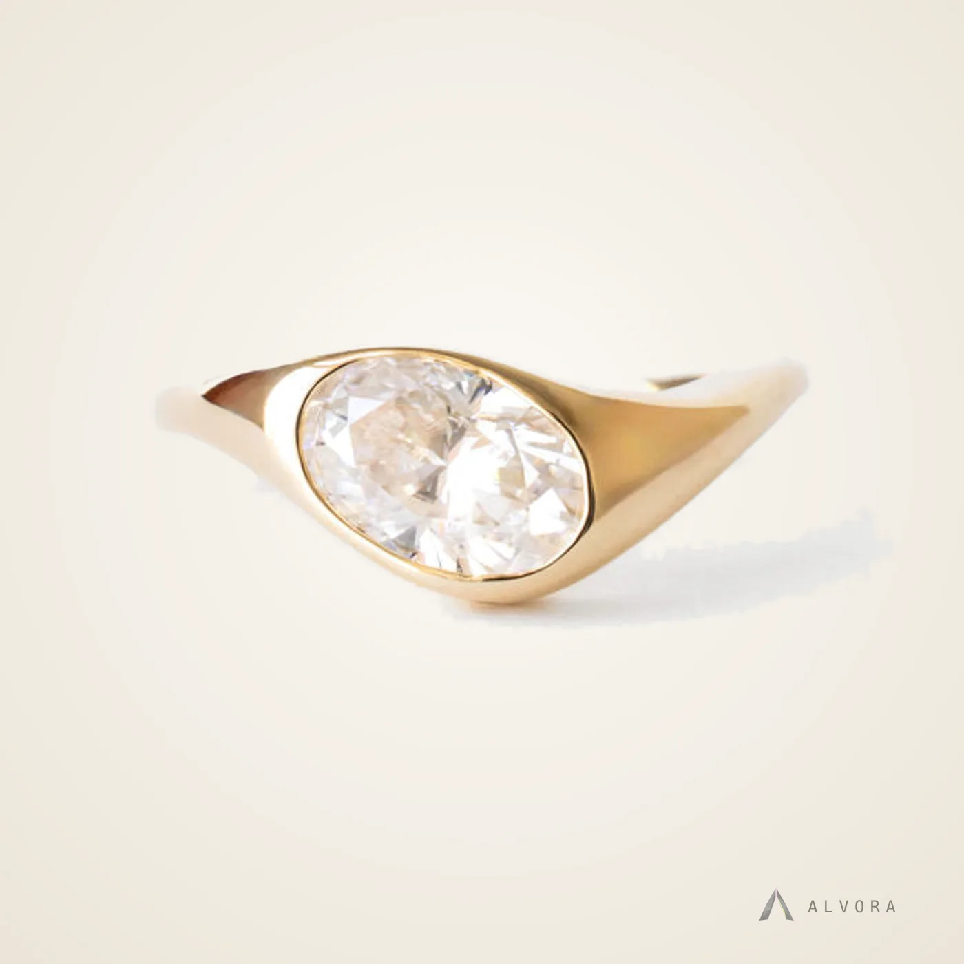 Aurel Oval East-West, oval east-west lab-grown diamond engagement ring