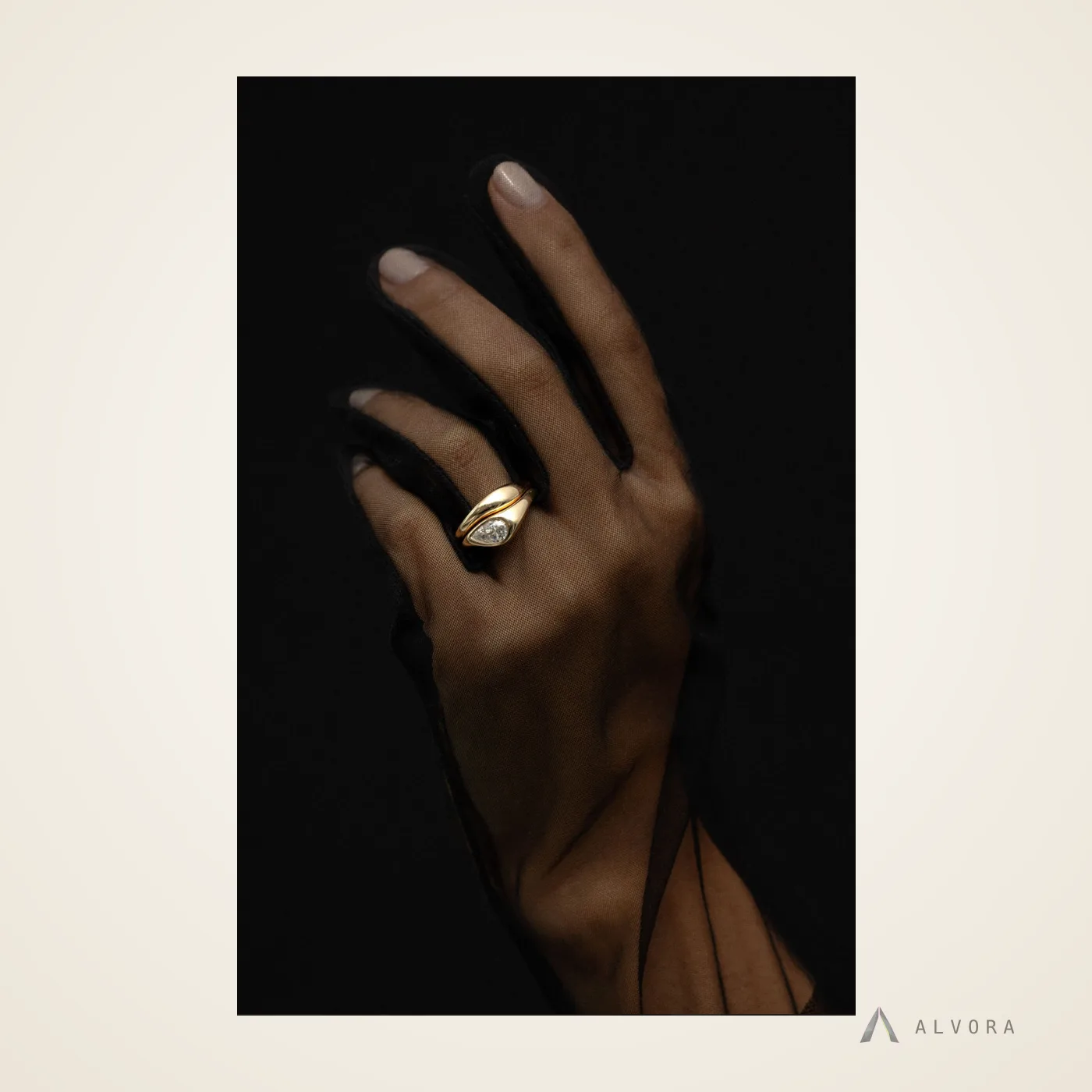 Aurel Pear East-West, pear east-west lab-grown diamond engagement ring