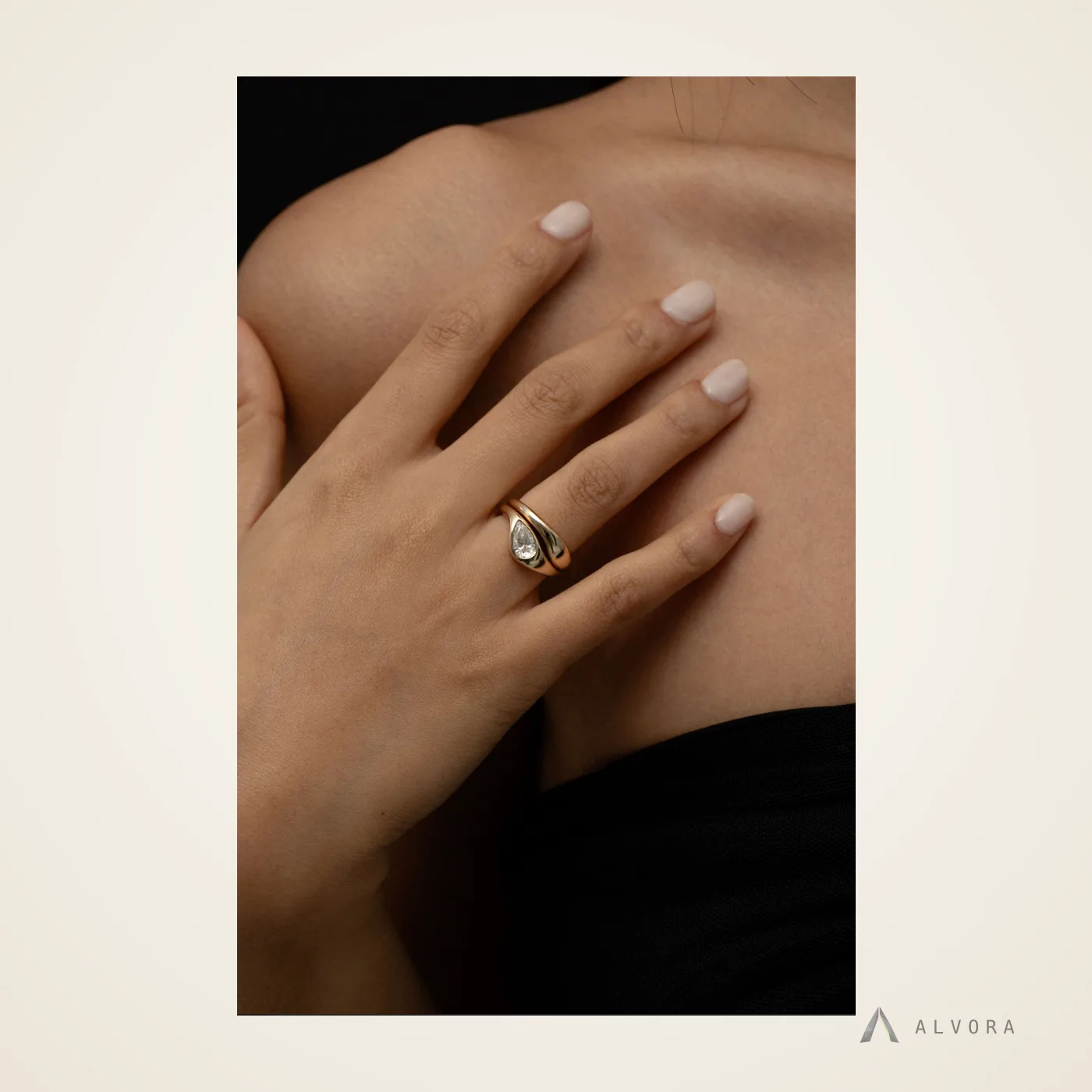 Aurel Pear East-West, pear east-west lab-grown diamond engagement ring