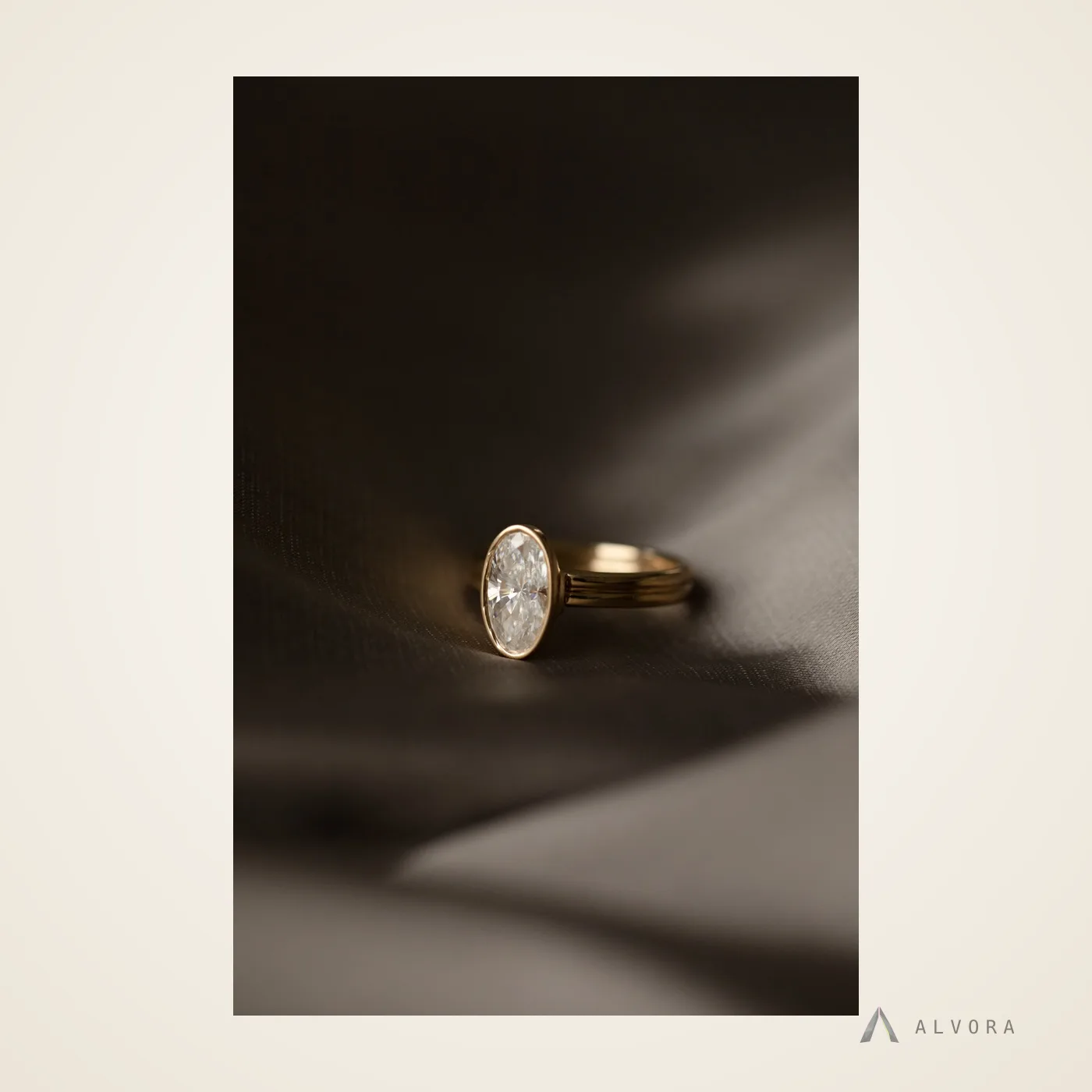Sidonie Solitaire, solitaire lab-grown diamond engagement ring