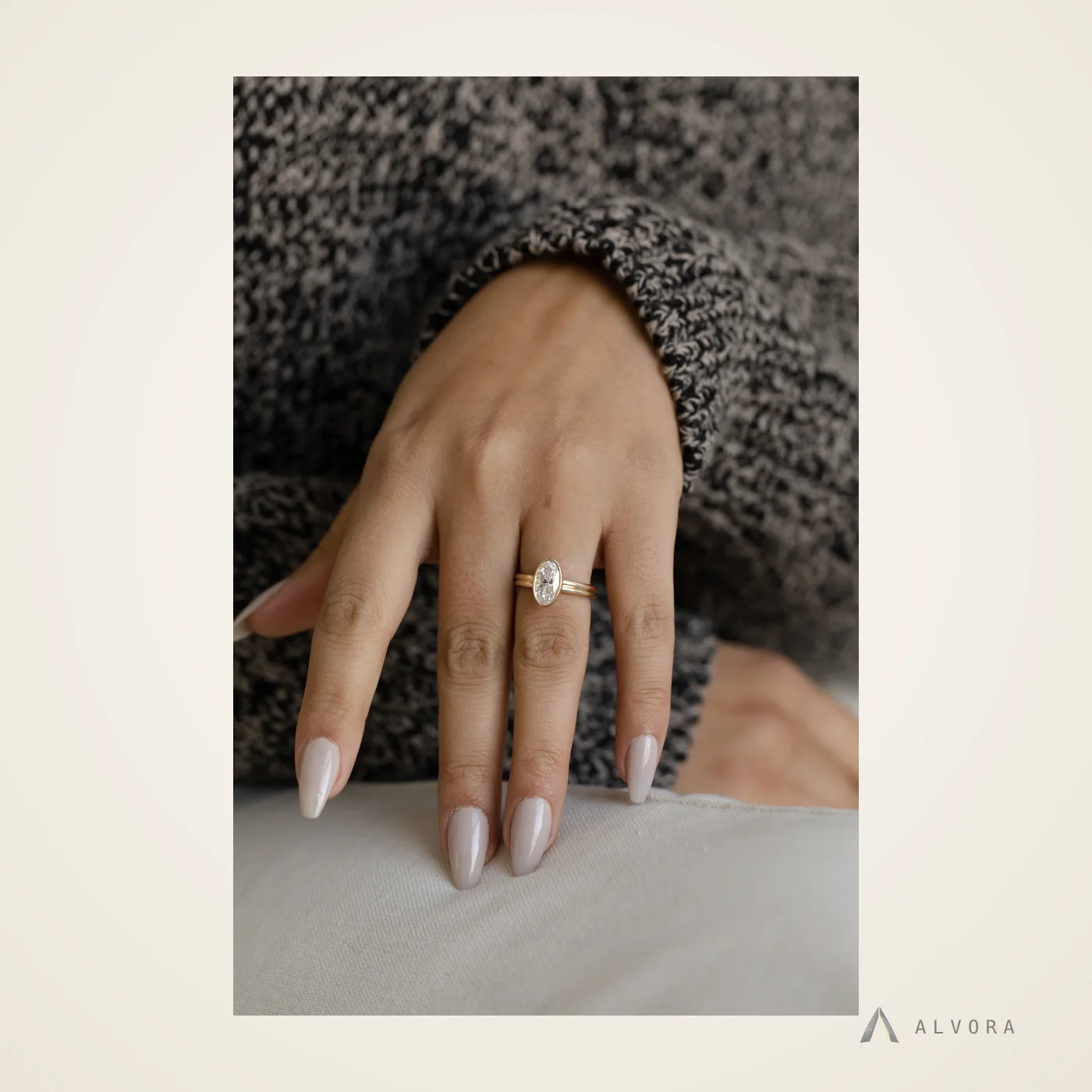 Sidonie Solitaire, solitaire lab-grown diamond engagement ring