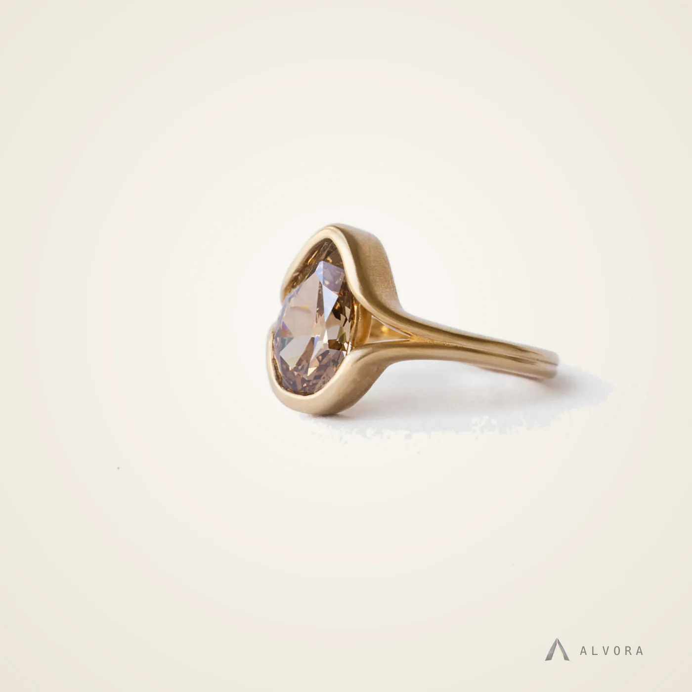 Orabel Pear Heritage, pear heritage lab-grown diamond engagement ring