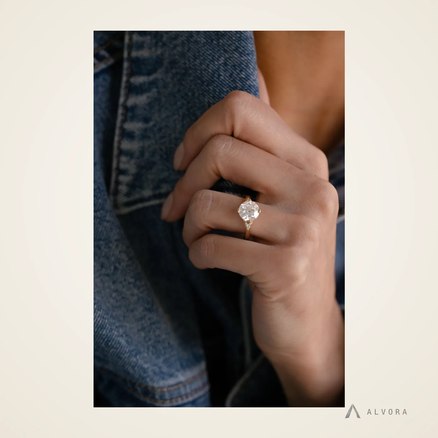 Elodie Solitaire, solitaire lab-grown diamond engagement ring