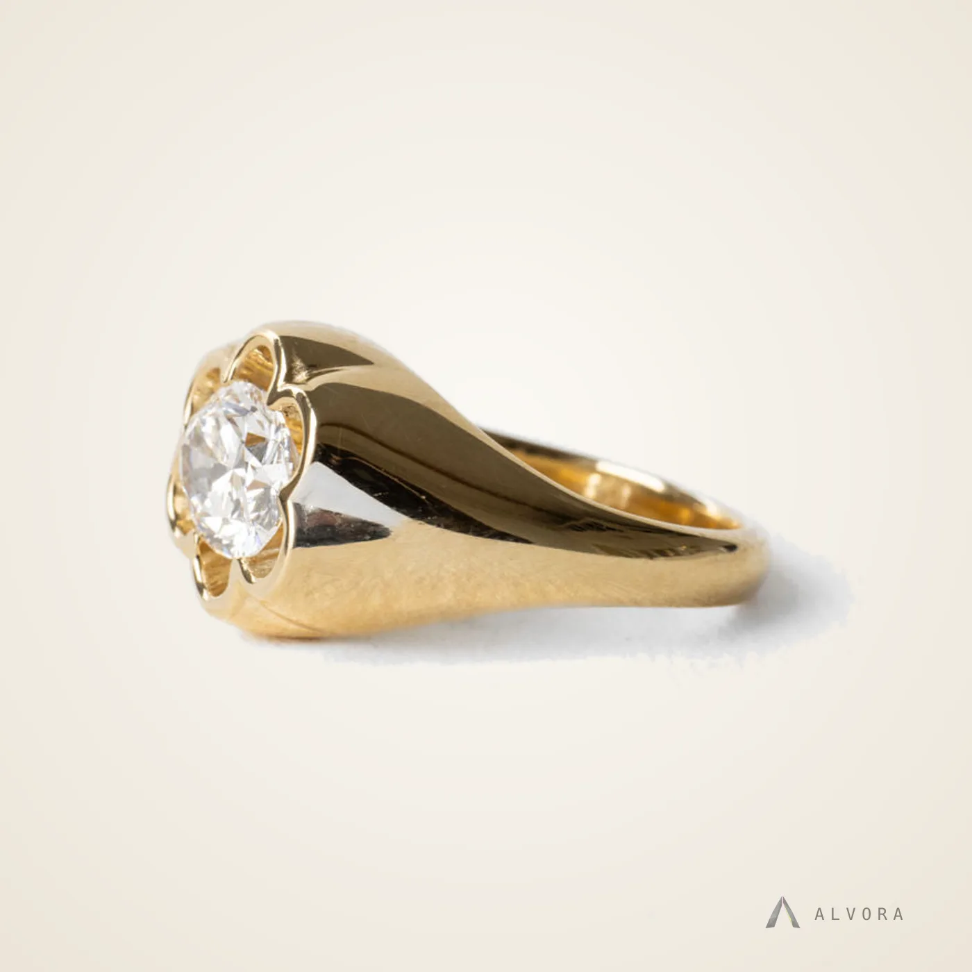 Fiorella Oval East-West, oval east-west lab-grown diamond engagement ring
