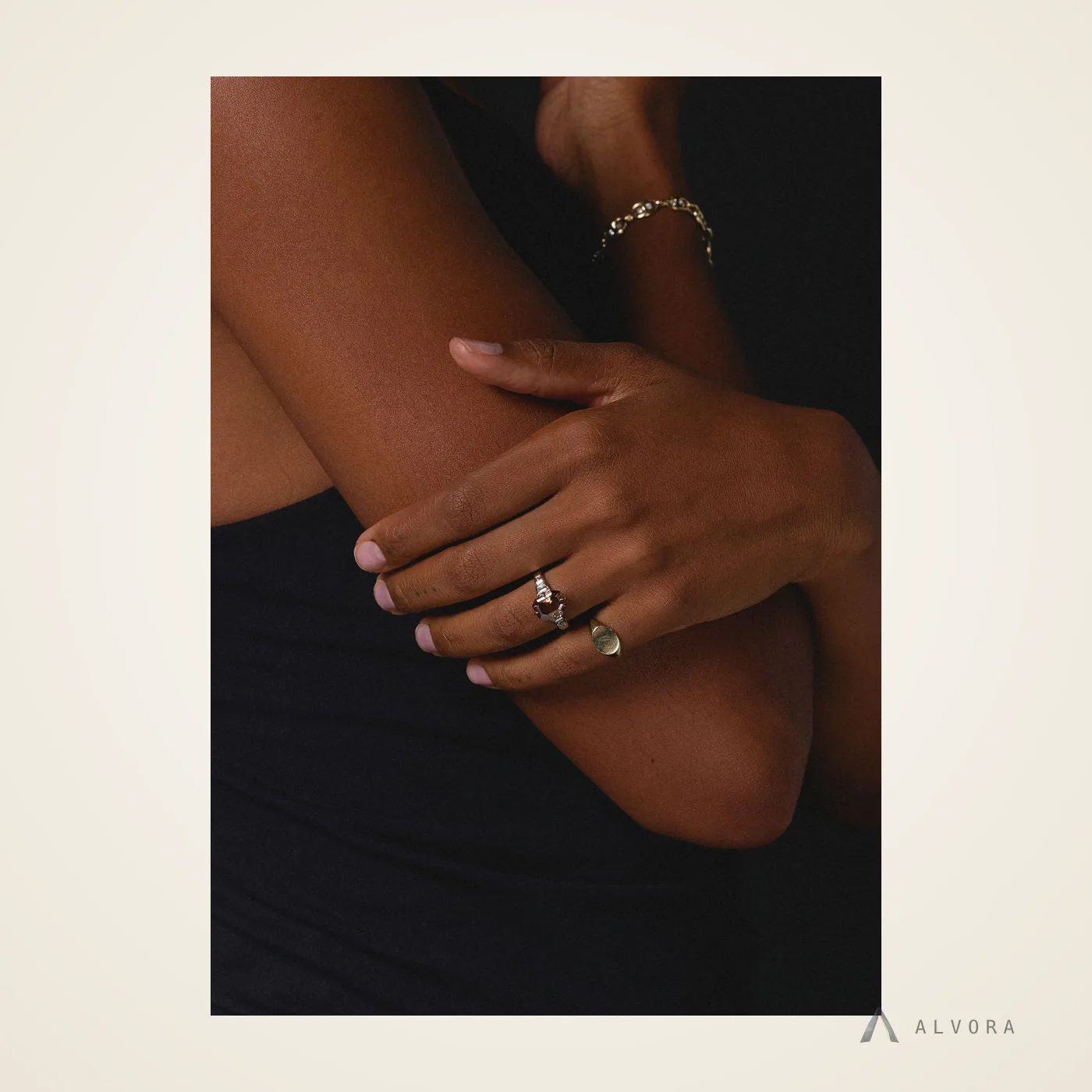 Josiane Solitaire, solitaire lab-grown diamond engagement ring