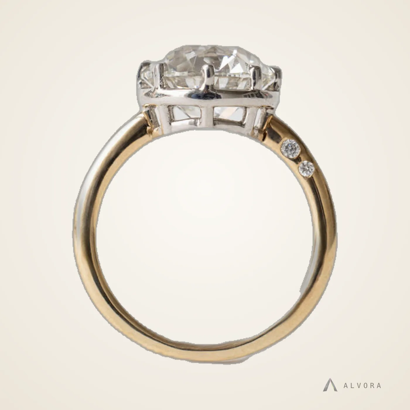 Hannelore Solitaire, solitaire lab-grown diamond engagement ring