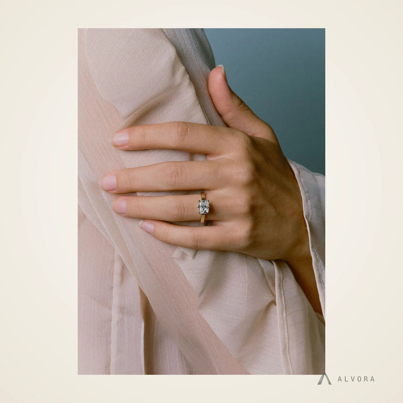 Anneliese Cushion East-West, cushion east-west lab-grown diamond engagement ring